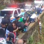Rescatan a mujer que cayó al precipicio del Salto del Tequendama tras accidente de moto