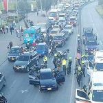Fleteo fallido termina en balacera en la Autopista Sur: Un hombre gravemente herido