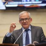 Renuncia de Carlos Ramón González: Petro resalta la necesidad de independencia judicial