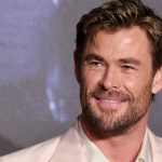 Chris Hemsworth dice que se identifica más con los personajes graciosos que con los héroes
