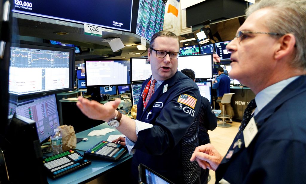 CrowdStrike se desploma en Wall Street por fallo del sistema pero Microsoft apenas lo nota