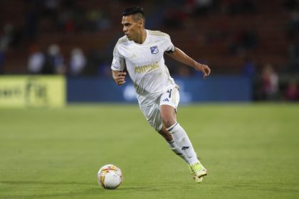 Falcao cumple su sueño debutando con Millonarios en un agónico empate ante Medellín
