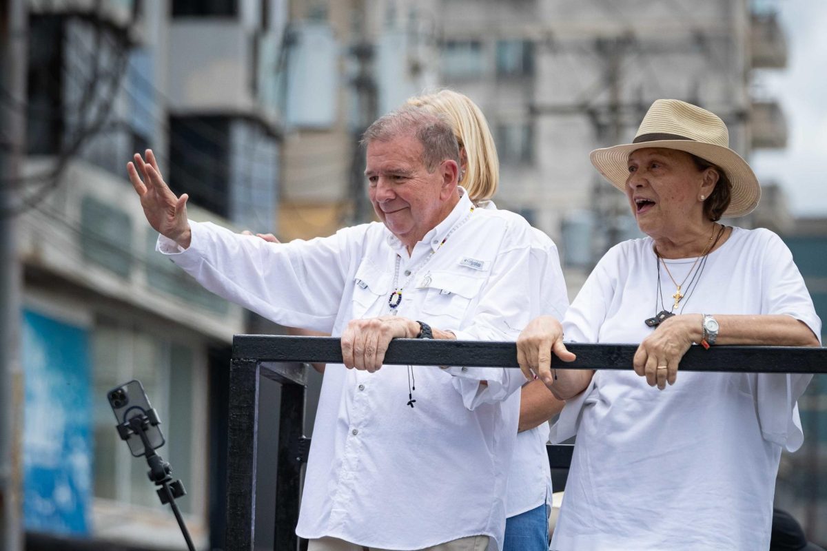 González Urrutia promete educación de calidad en acto con universitarios de Venezuela