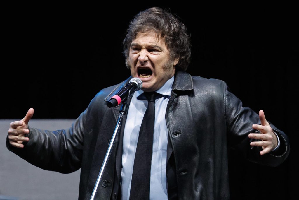 Milei: Ni Maduro se cree la estafa electoral que festeja