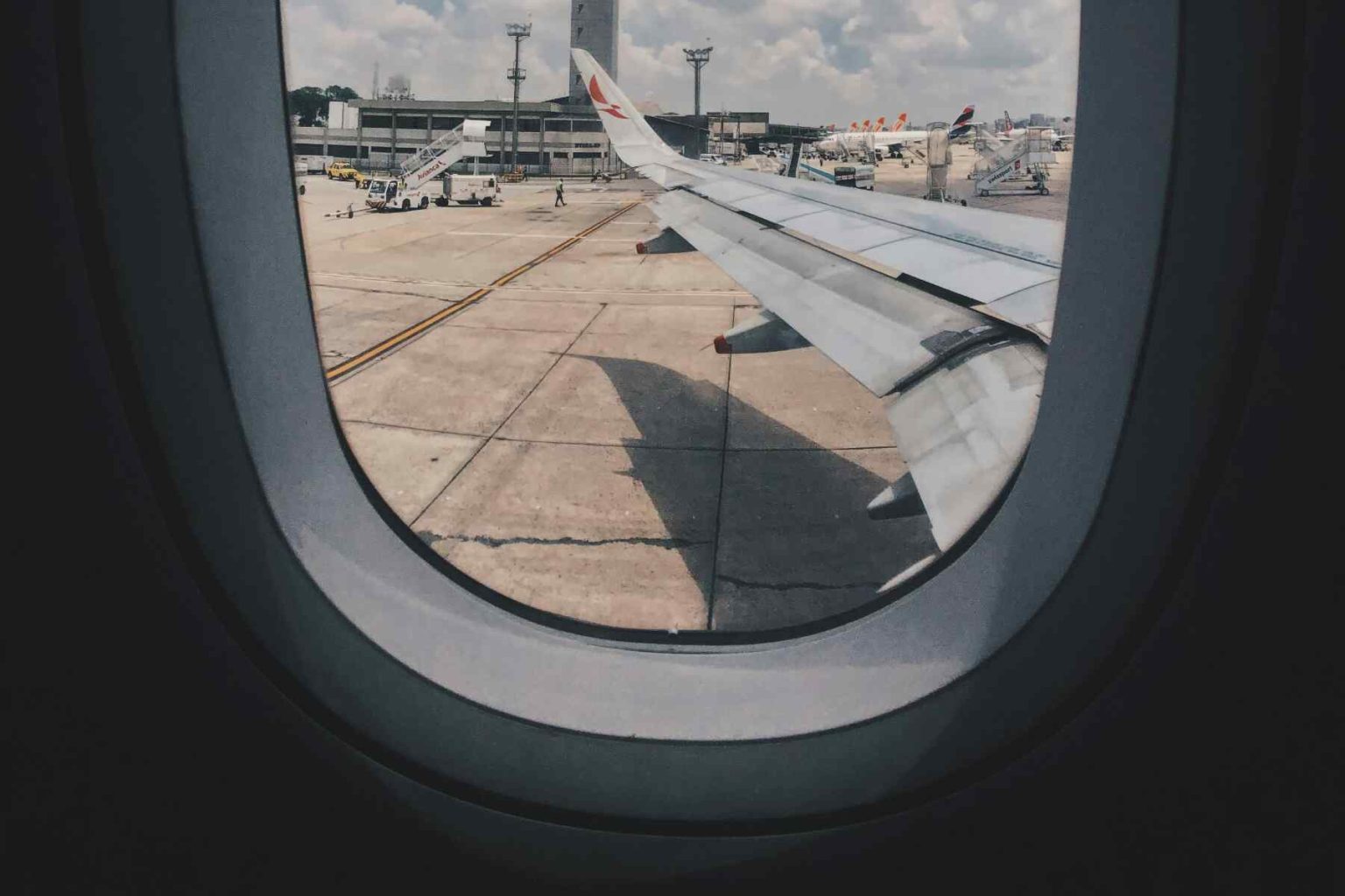 ¡Alerta Roja! Escasez de combustible pone en jaque los vuelos en Colombia-Colombia se consolida como destino estrella: ¡Atrae 34% más turistas que en 2019!
