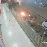 Ebria al volante: Dos vendedores de chuzo víctimas de aparatoso accidente en Barranquilla