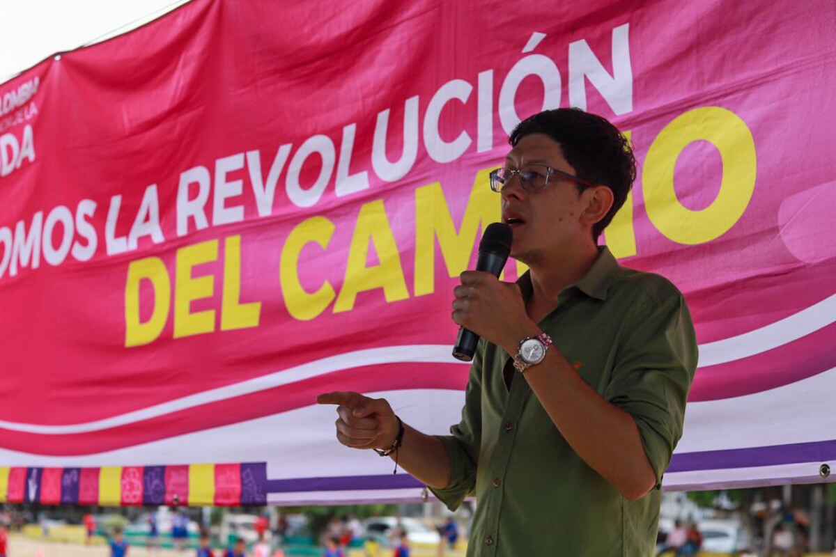 Daniel Rojas sale de la SAE y asume el Ministerio de Educación en Colombia