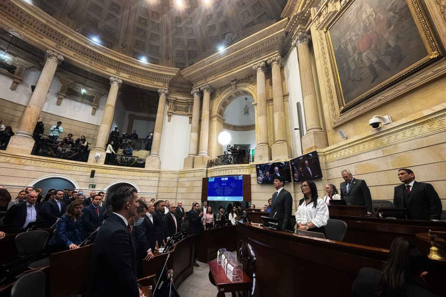 Gustavo Petro: 'Hemos sido eficientes' genera sonoras risas en instalación del Congreso-senado
