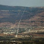 Israel ataca infraestructura de Hizbulá en sur de Líbano tras identificar unos 25 cohetes
