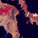 Una imagen satelital de la misión Sentinel-2 muestra las áreas quemadas en Atenas