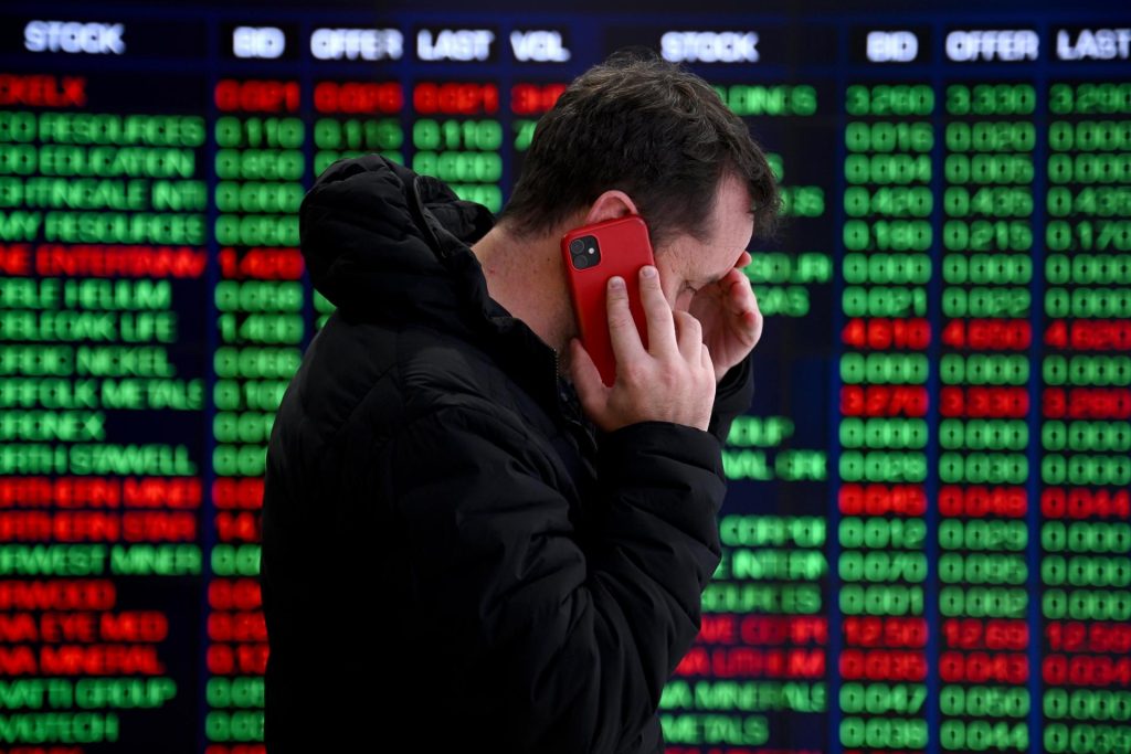 Wall Street se debate sobre si habrá una reunión de emergencia de la Fed por las caídas