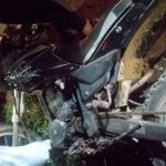 Motociclista muere al chocar contra tractomula en Cotorra: Iba a ver a su esposa