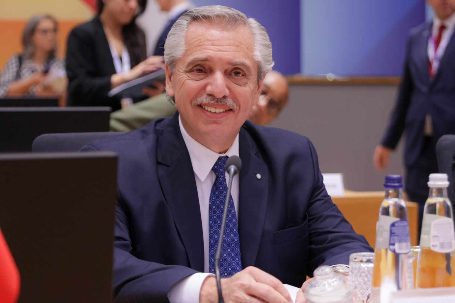 Fernández demanda a Yáñez por acceso ilegítimo a videos privados en medio de disputa legal