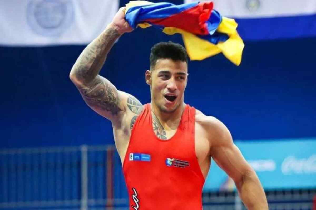 Alexis Cuero, con esperanza de subir al podio de la lucha grecorromana en París 2024