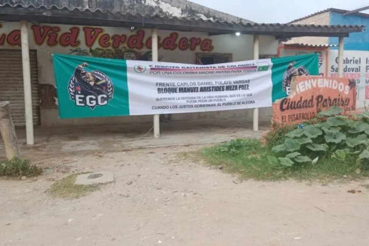 Banderas del Clan del Golfo en Barranquilla: Policía cerca de identificar a los responsables
