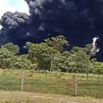 ¡Indignante! El ELN vuelve a atacar, dejando en llamas el oleoducto Caño Limón-Coveñas