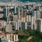 Forbes revela el ranking de las ciudades más peligrosas para turistas: ¿Tu destino está en la lista?