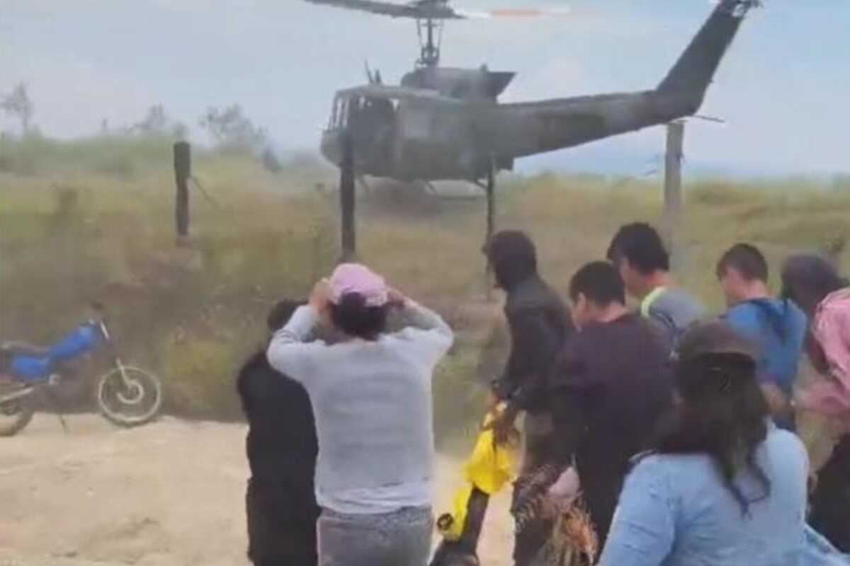 Civiles recuperan cuerpo del guerrillero alias Bryan en Tolima: Ejército no pudo llevárselo