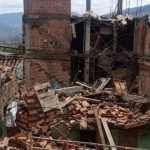 Alarma en Medellín por colapso parcial de edificio en el barrio Aranjuez
