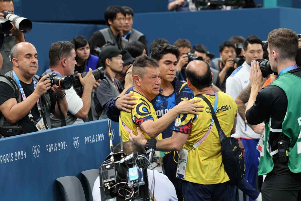 Jairo Ruiz: El maestro detrás de la primera medalla olímpica de Colombia en Gimnasia