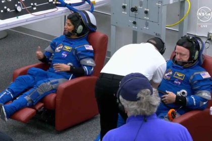 La NASA evalúa traer a los astronautas varados de la Starliner en una nave SpaceX en 2025