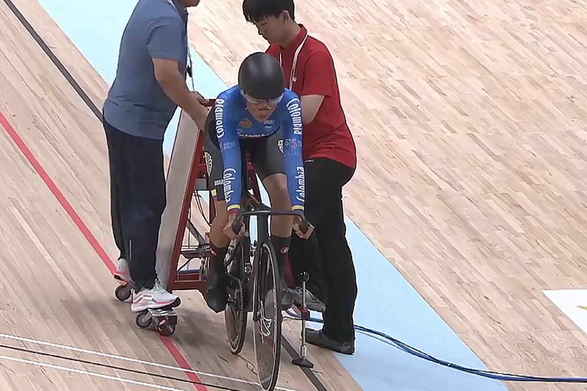 ¡Doble oro para Colombia! Stefany Cuadrado reina en el Mundial juvenil de ciclismo