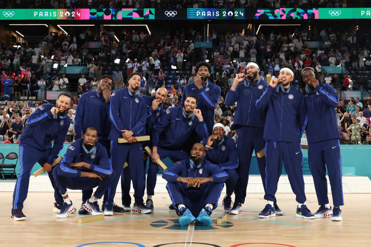 Estados Unidos se corona campeón olímpico de baloncesto una vez más