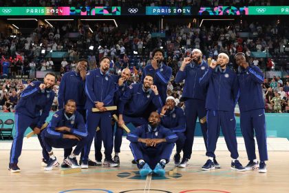 Estados Unidos se corona campeón olímpico de baloncesto una vez más