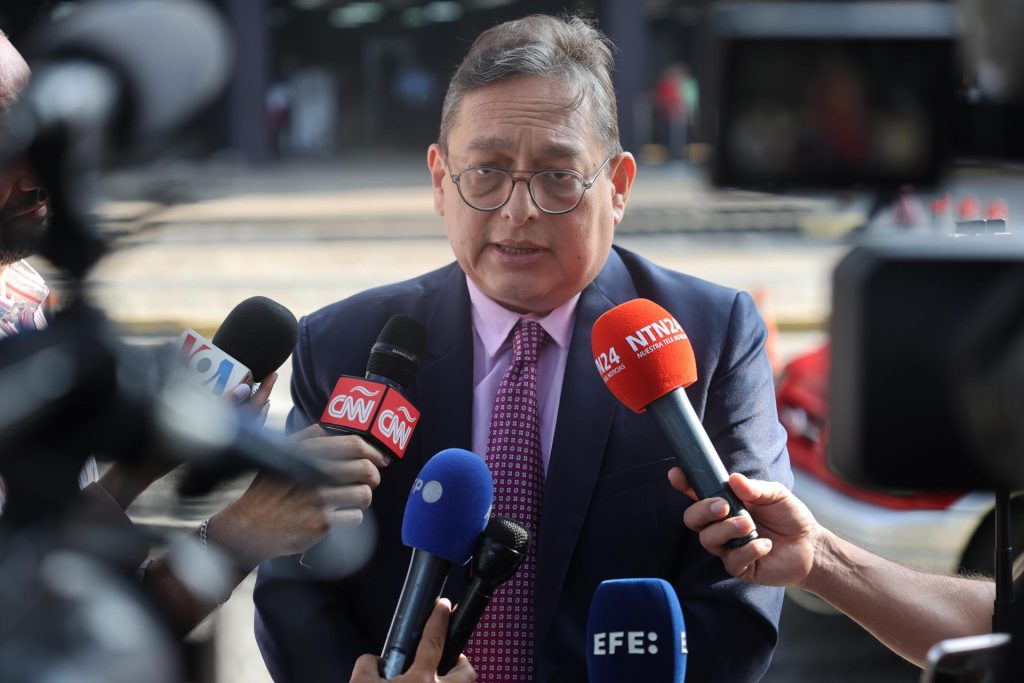 Defensa de González Urrutia denuncia violación al derecho a la presunción de inocencia