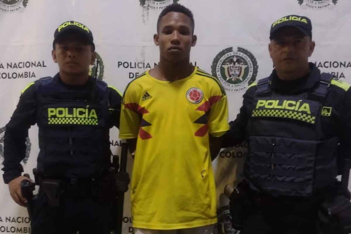 Caos en Las Gardenias: Captura de presunto delincuente desata furia y enfrentamientos con la Policía