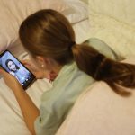 Un estudio asocia el uso frecuente de los móviles con peor salud de fumadores y diabéticos