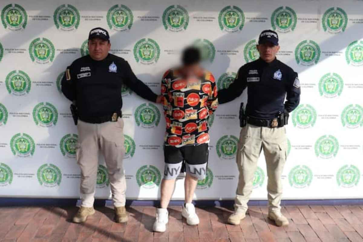 La Policía Nacional captura en Colombia a "Mico", señalado de asesinar a su pareja sentimental en Brasil. #Crimen #Justicia #Internacional