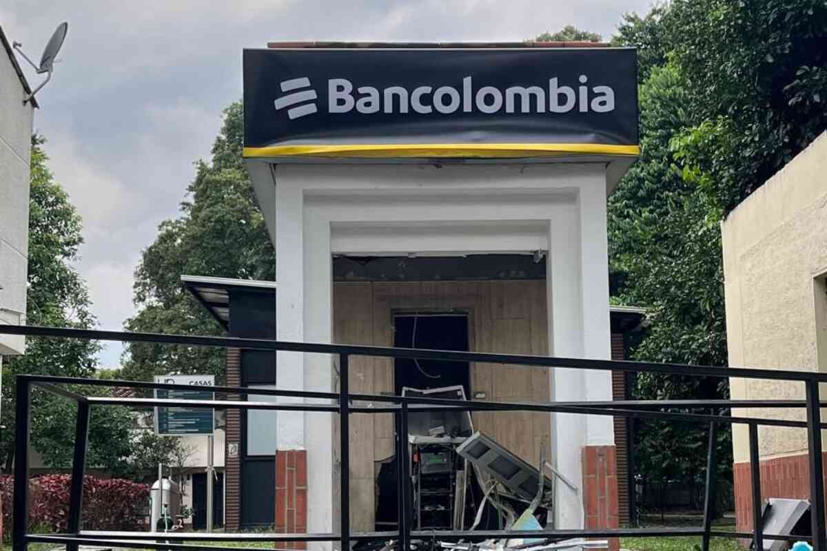 Explosión en cajero de la Universidad Nacional en Medellín: Ataque atribuido a grupos subversivos