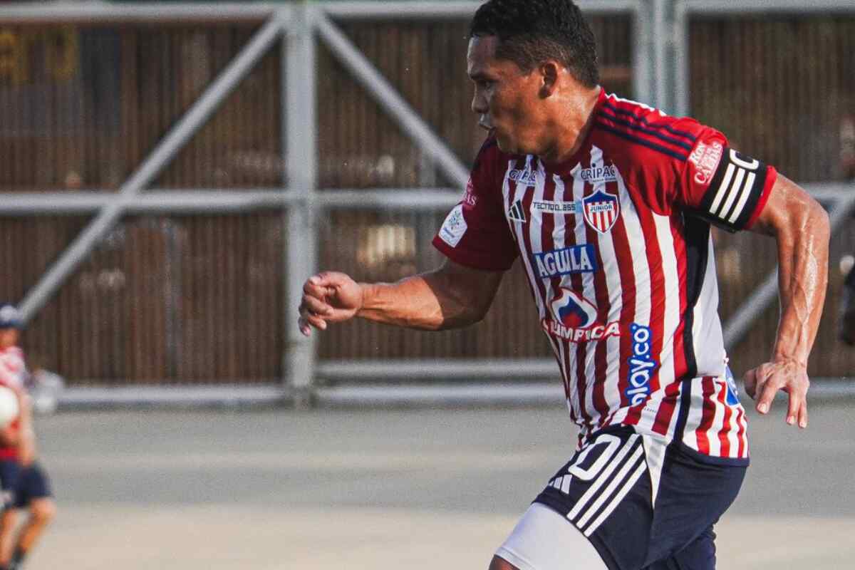 Bacca, víctima de la violencia en el fútbol: su camioneta fue vandalizada tras derrota del Junior
