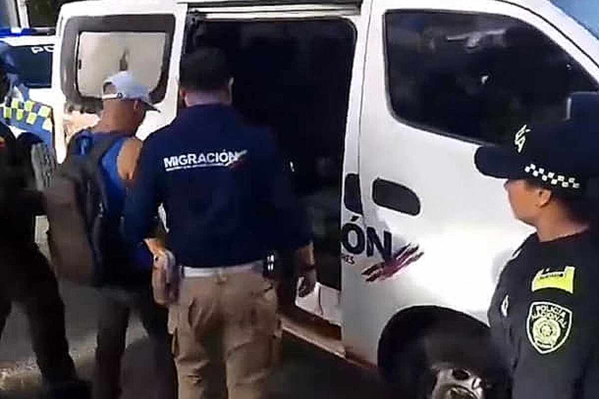 Deportan a israelí hallado con menor en hotel de Medellín
