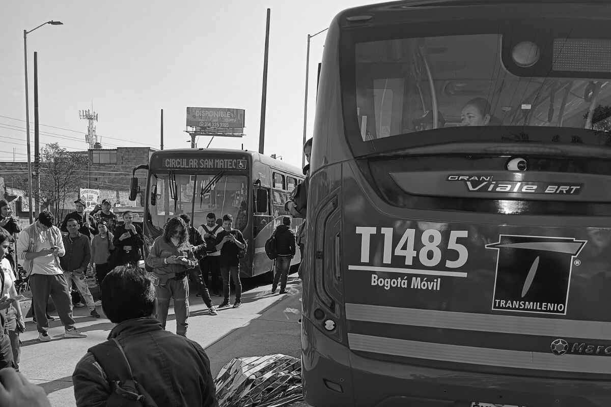 Mujer muere tras ser arrollada por bus de TransMilenio en el sur de Bogotá