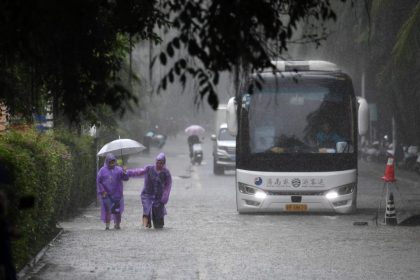 Al menos 7 muertos y un desaparecido tras el paso del tifón Trami por isla china de Hainan