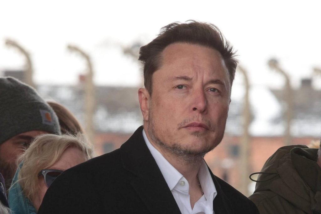 Elon Musk califica de muy preocupante la proliferación de las IA woke