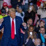 Harris y Trump concentran sus esfuerzos finales en un puñado de estados en disputa