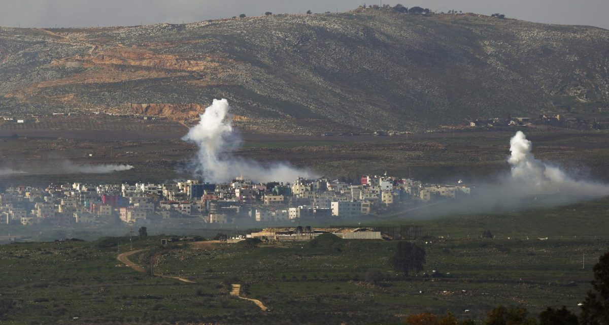 Hizbulá lanza andanadas de cohetes contra una base naval y un cuartel en norte de Israel