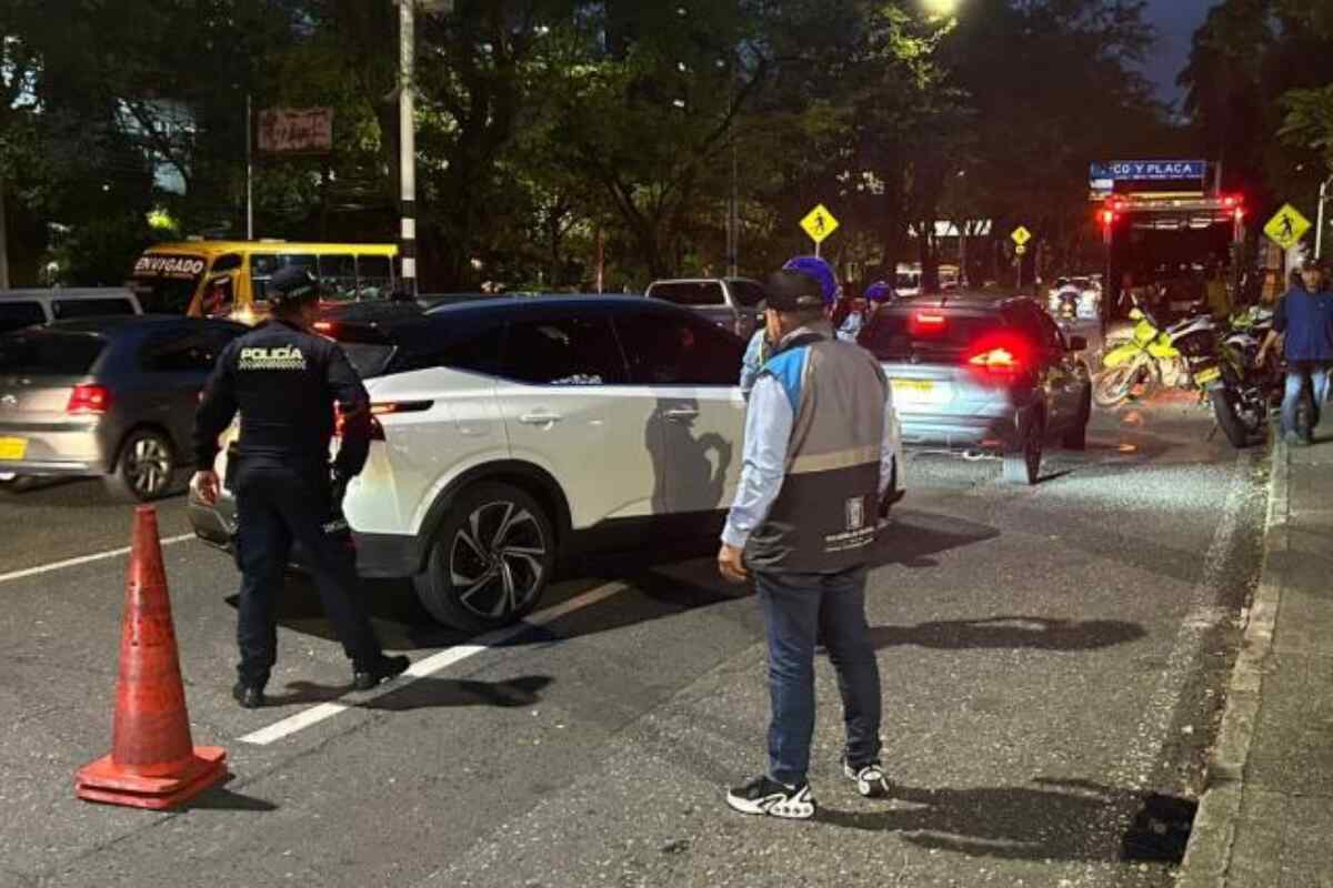 ¿Por qué revisan los carros de lujo en Medellín? Te explicamos
