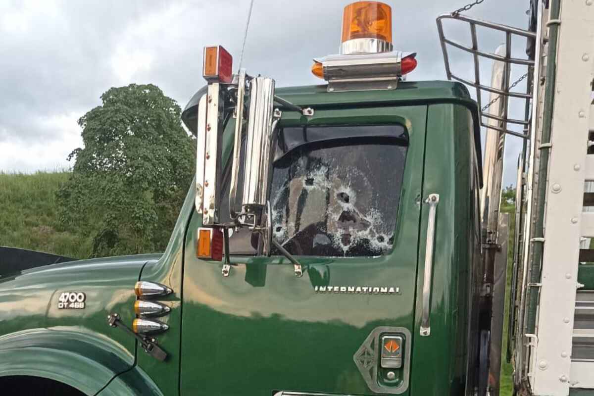 Brutal asesinato de camionero en la vía Puerto Berrio - Medellín