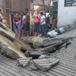 Explosión en Medellín: Tubería colapsa y afecta a varias viviendas en El Popular