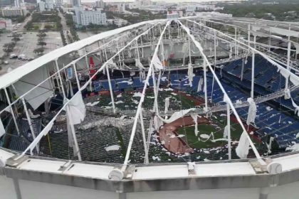 Florida contabiliza las pérdidas tras el paso del devastador huracán Milton