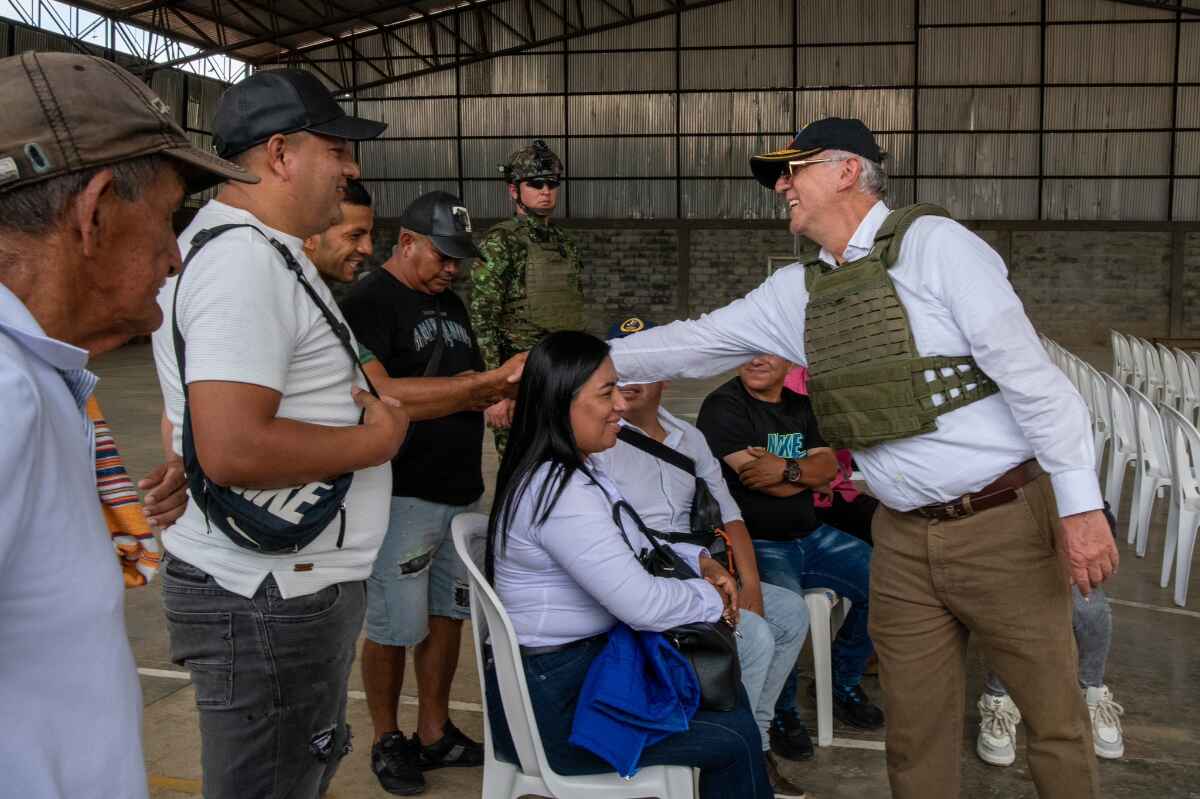 mindefensa ivan velasquez-el plateado cauca-operacion perseo