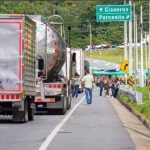 Gobierno busca solucionar paro minero y campesino con mesa de diálogo