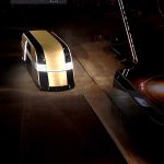 elon musk presenta robovan de tesla, autobus para 20 personas