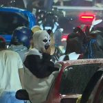 Investigan homicidio de motociclista en rodada de Halloween