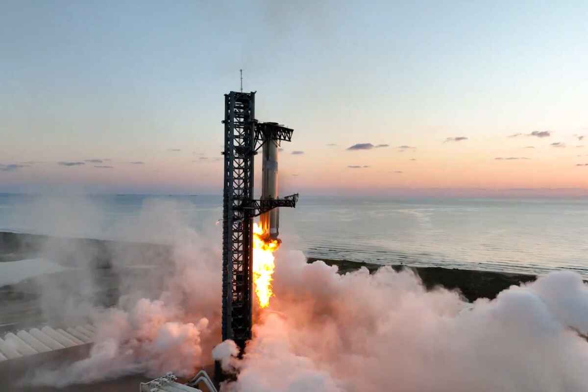 SpaceX logra un avance sin precedentes al atrapar el propulsor de Starship
