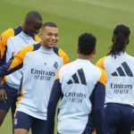 Ancelotti asegura que no habla con Mbappé sobre su ausencia con Francia
